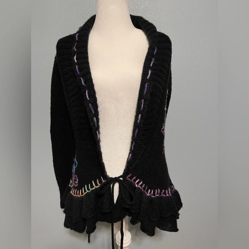 Forla Paris Sweater Black Wool Blend Floral Applique Ruffle Boho Grungy Medium - Picture 3 of 10